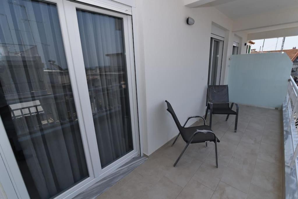 Sea View Luxury Apartment In Nea Kallikratia. Nea Kallikrateia Eksteriør bilde