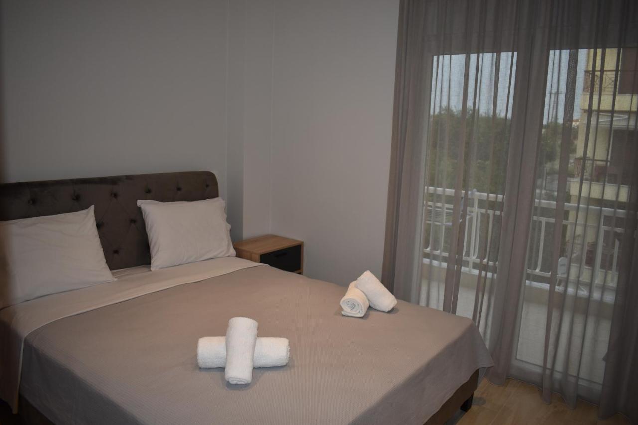 Sea View Luxury Apartment In Nea Kallikratia. Nea Kallikrateia Eksteriør bilde