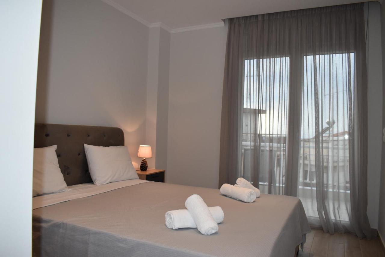 Sea View Luxury Apartment In Nea Kallikratia. Nea Kallikrateia Eksteriør bilde